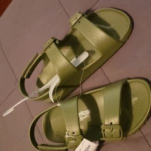 Plastic olive green style sandals